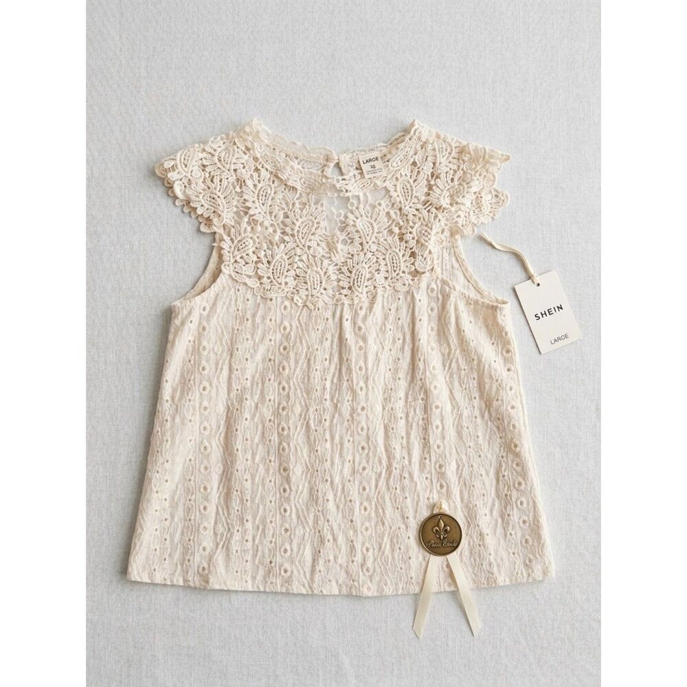 Women's Frenchy Top in Size Large with Embroidery diery NWT From Shein